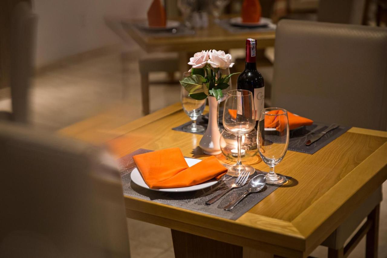 Bliss Luxury Hotel Da Nang Buitenkant foto