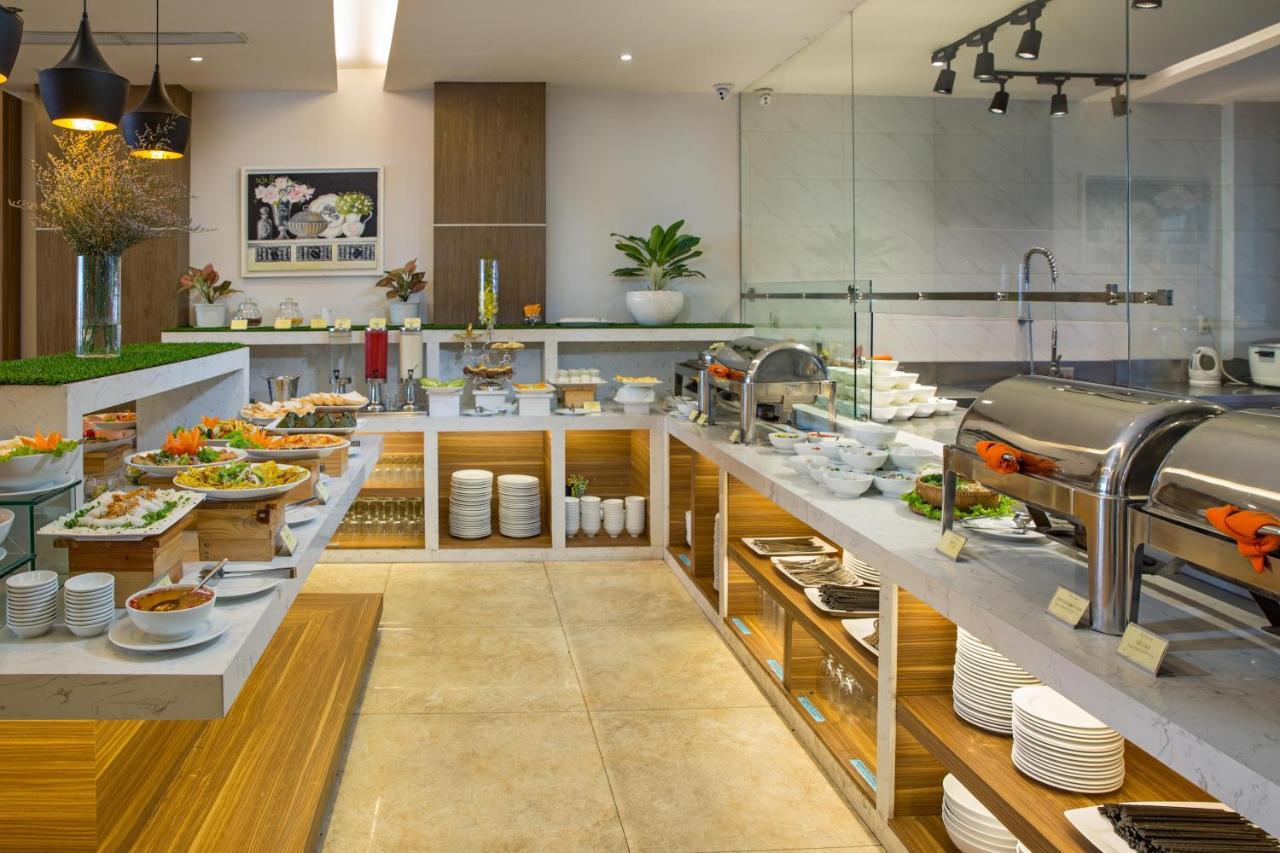Bliss Luxury Hotel Da Nang Buitenkant foto