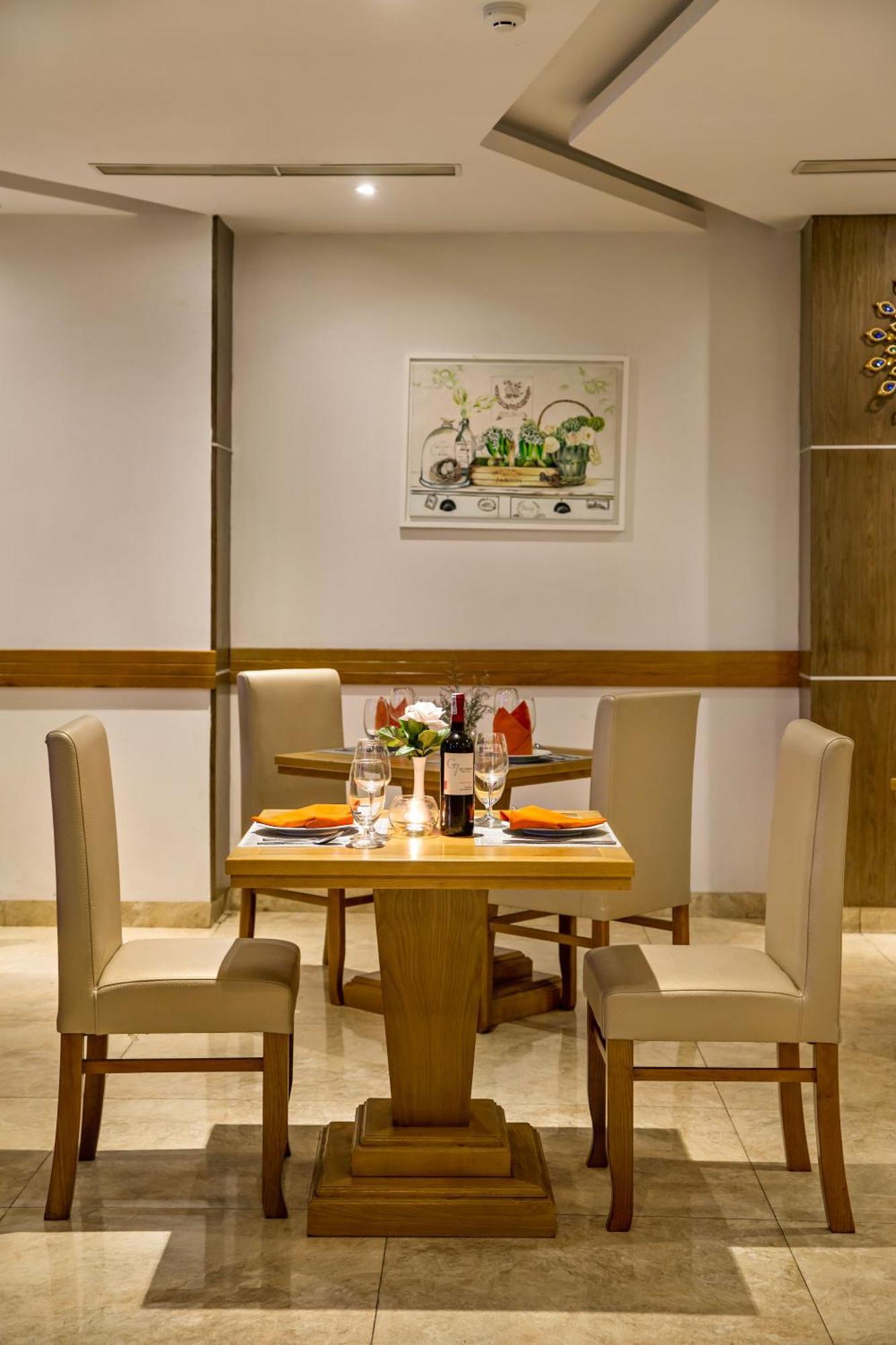 Bliss Luxury Hotel Da Nang Buitenkant foto