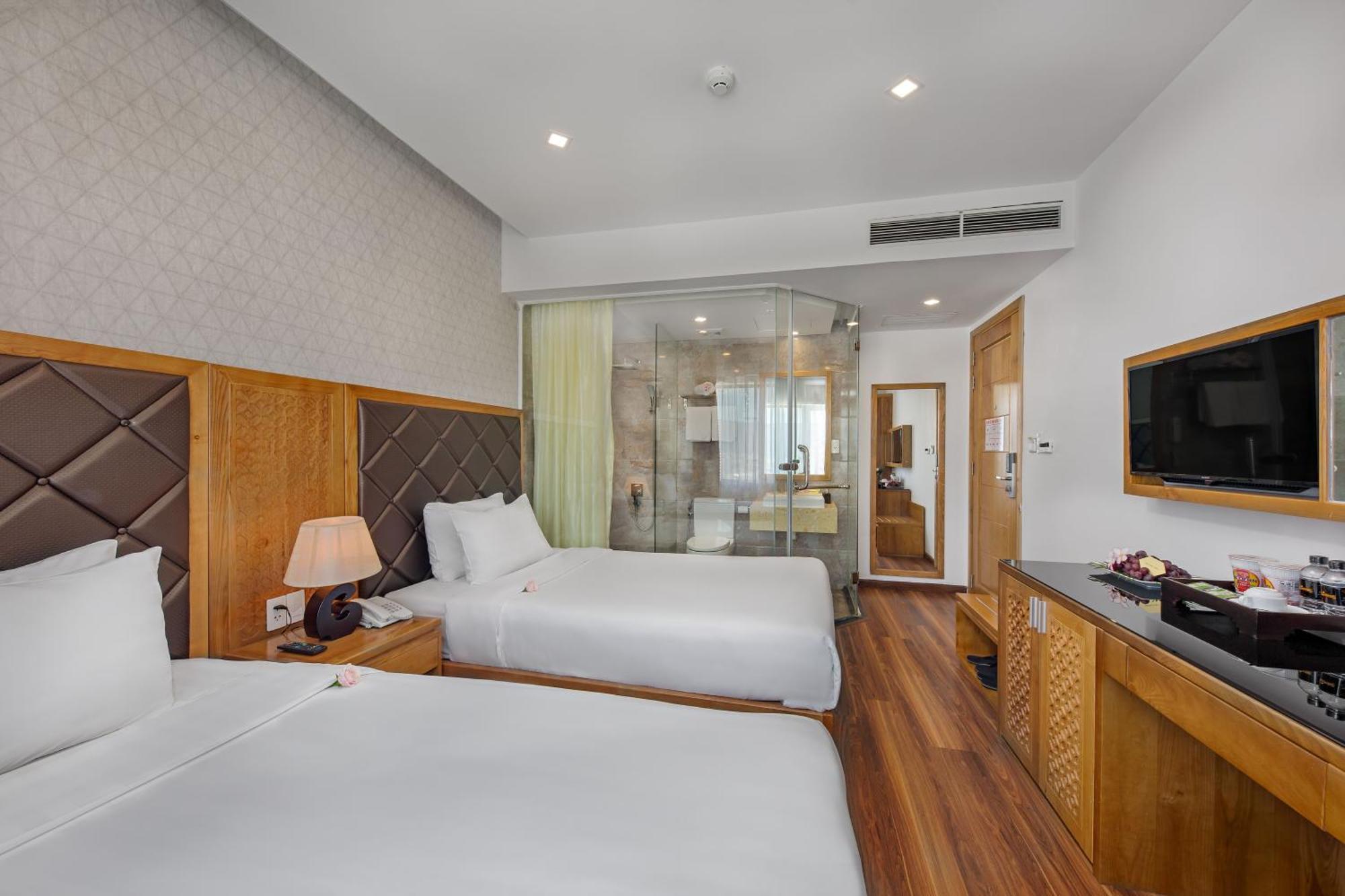 Bliss Luxury Hotel Da Nang Buitenkant foto