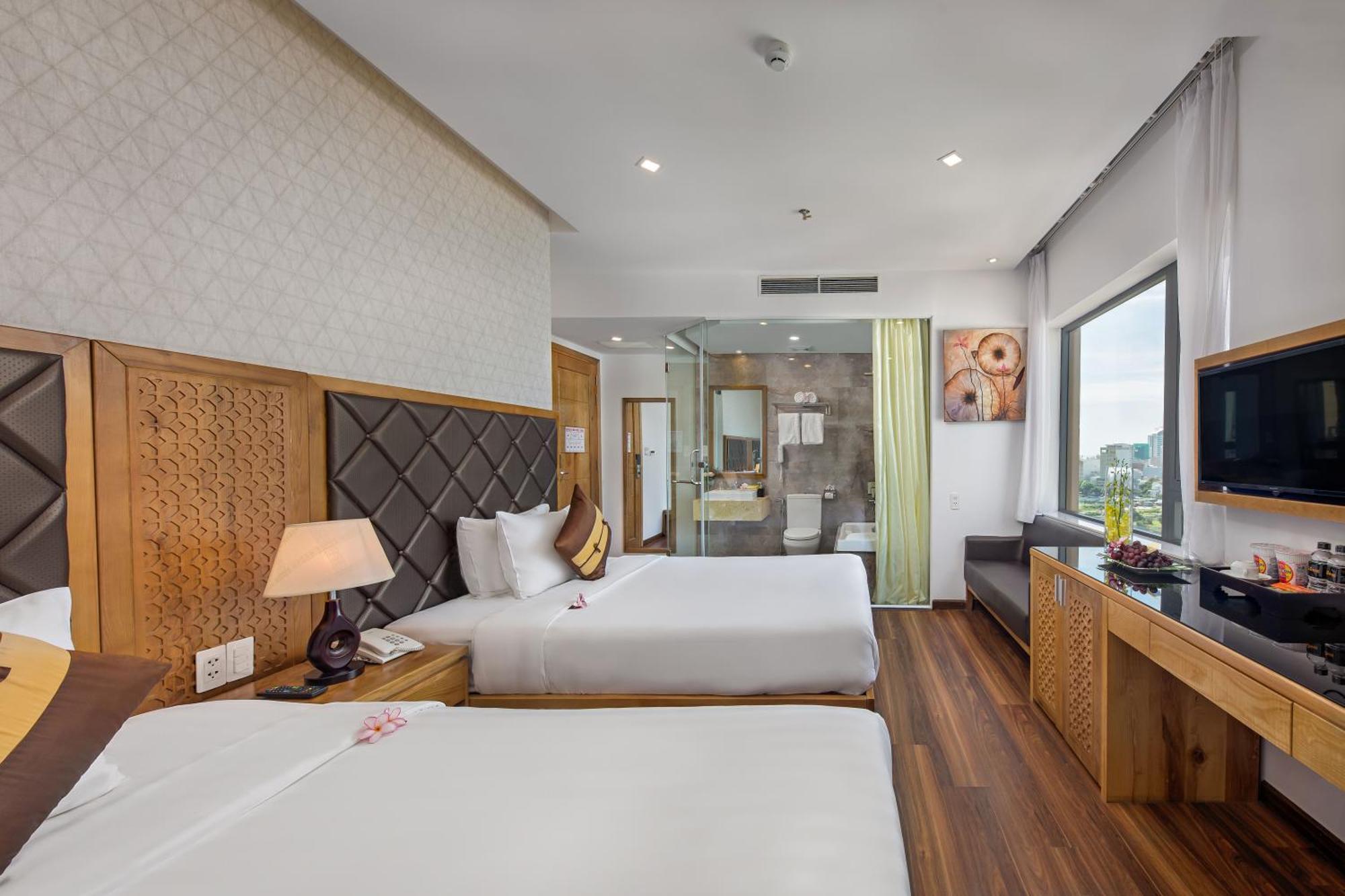 Bliss Luxury Hotel Da Nang Buitenkant foto