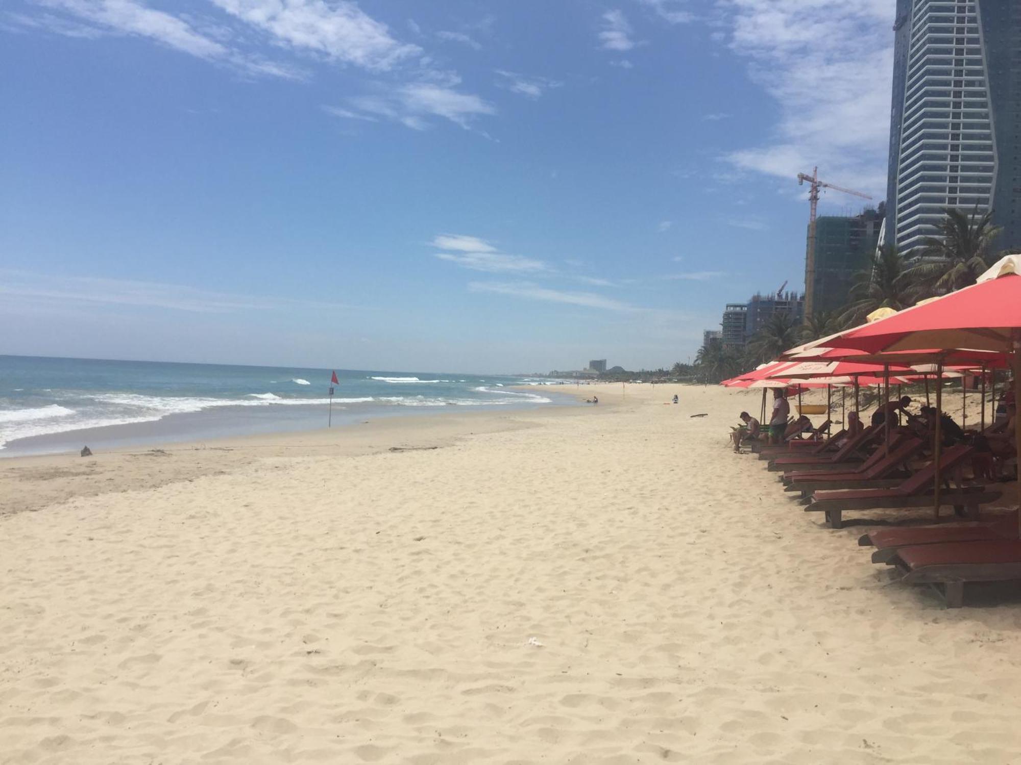 Bliss Luxury Hotel Da Nang Buitenkant foto