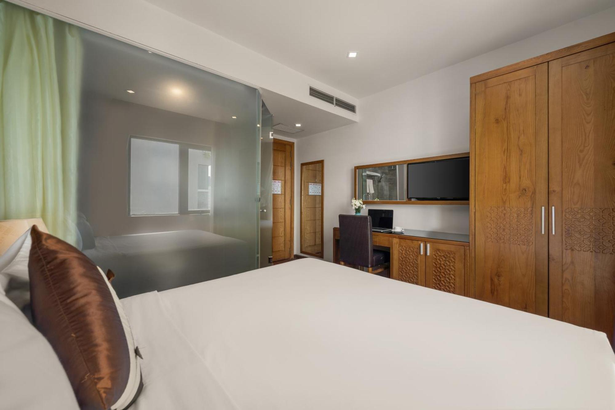 Bliss Luxury Hotel Da Nang Buitenkant foto